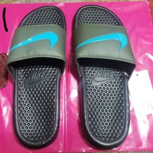 Nike slides